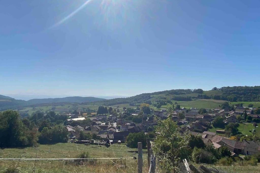 Au Moryllon Villa Lompnas Buitenkant foto